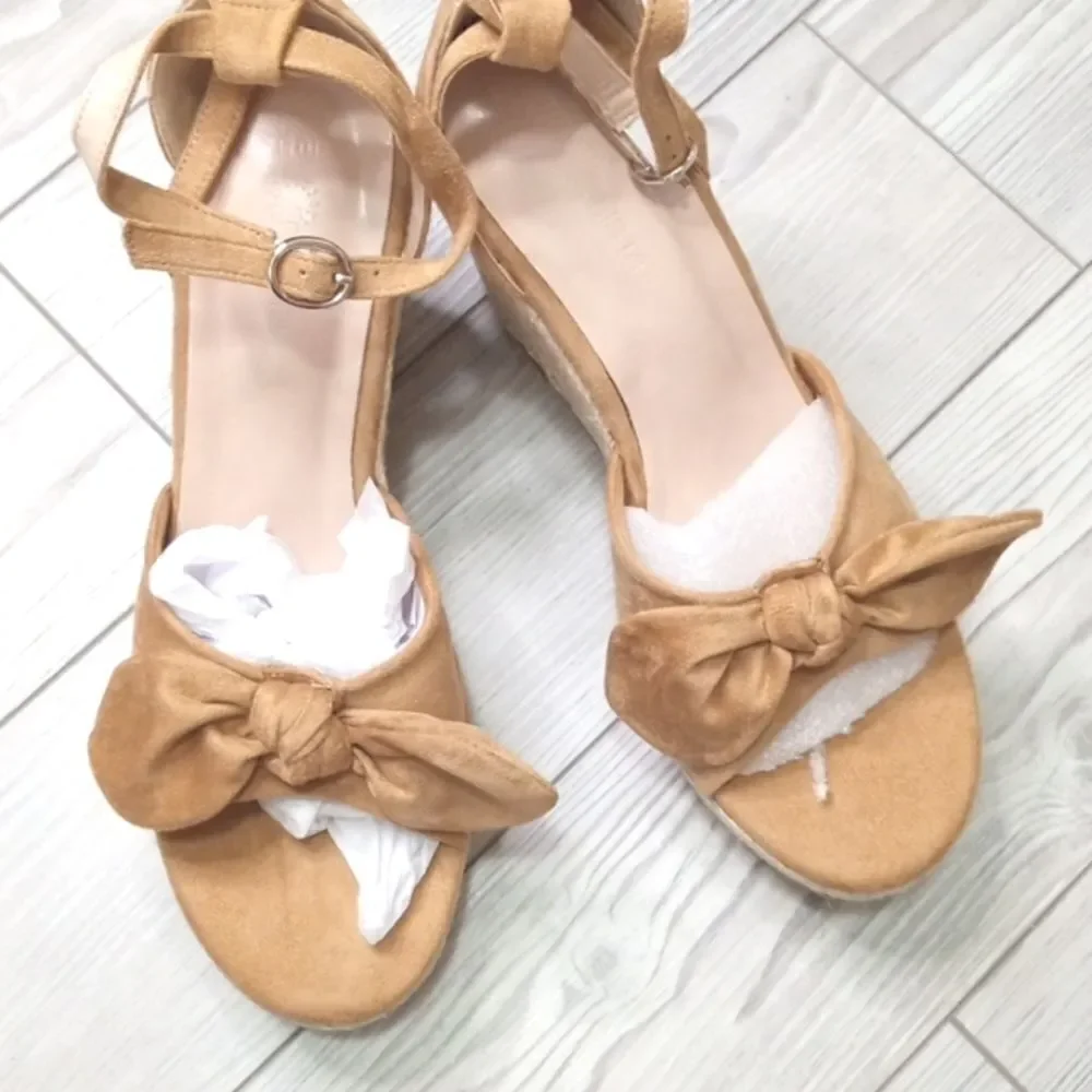 (32-3526)  Rilista Womens Wedge Platform Bowknot Sandals Sz 9.5